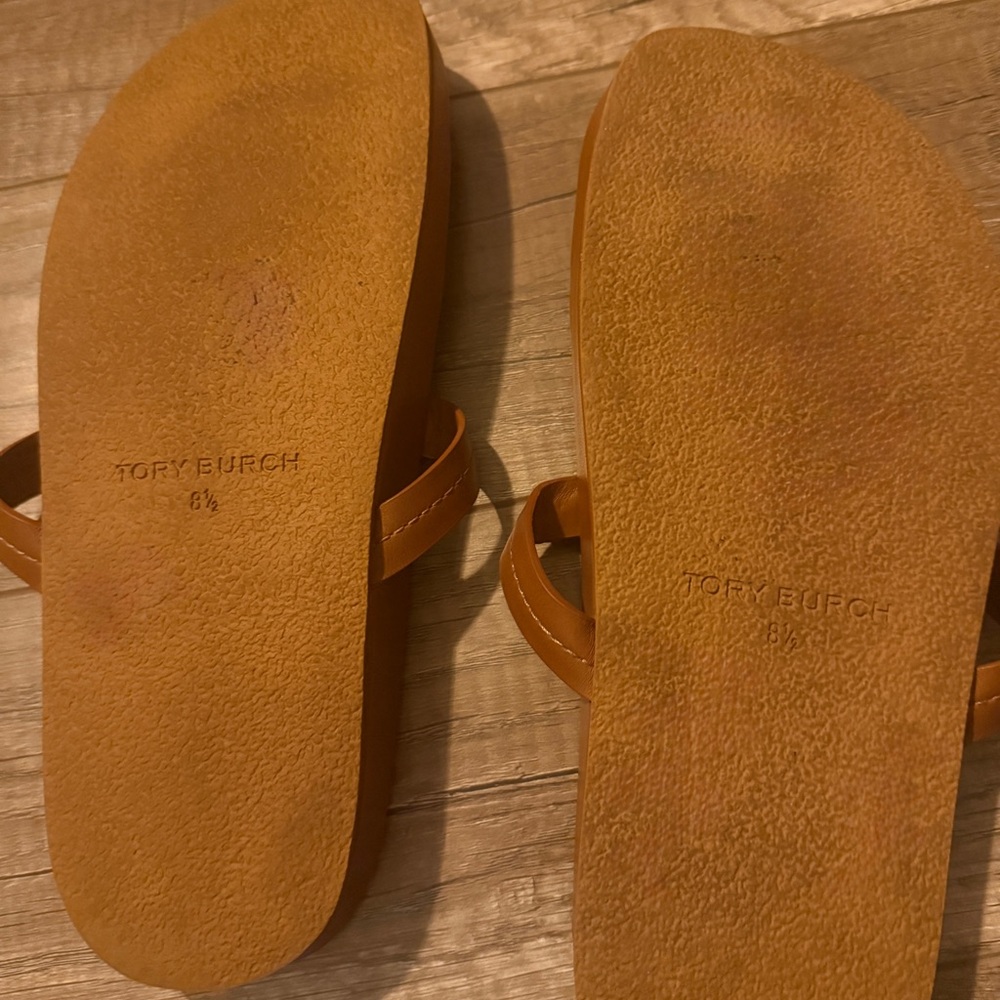 Tory Burch Tan Sandals - Picture 3 of 6